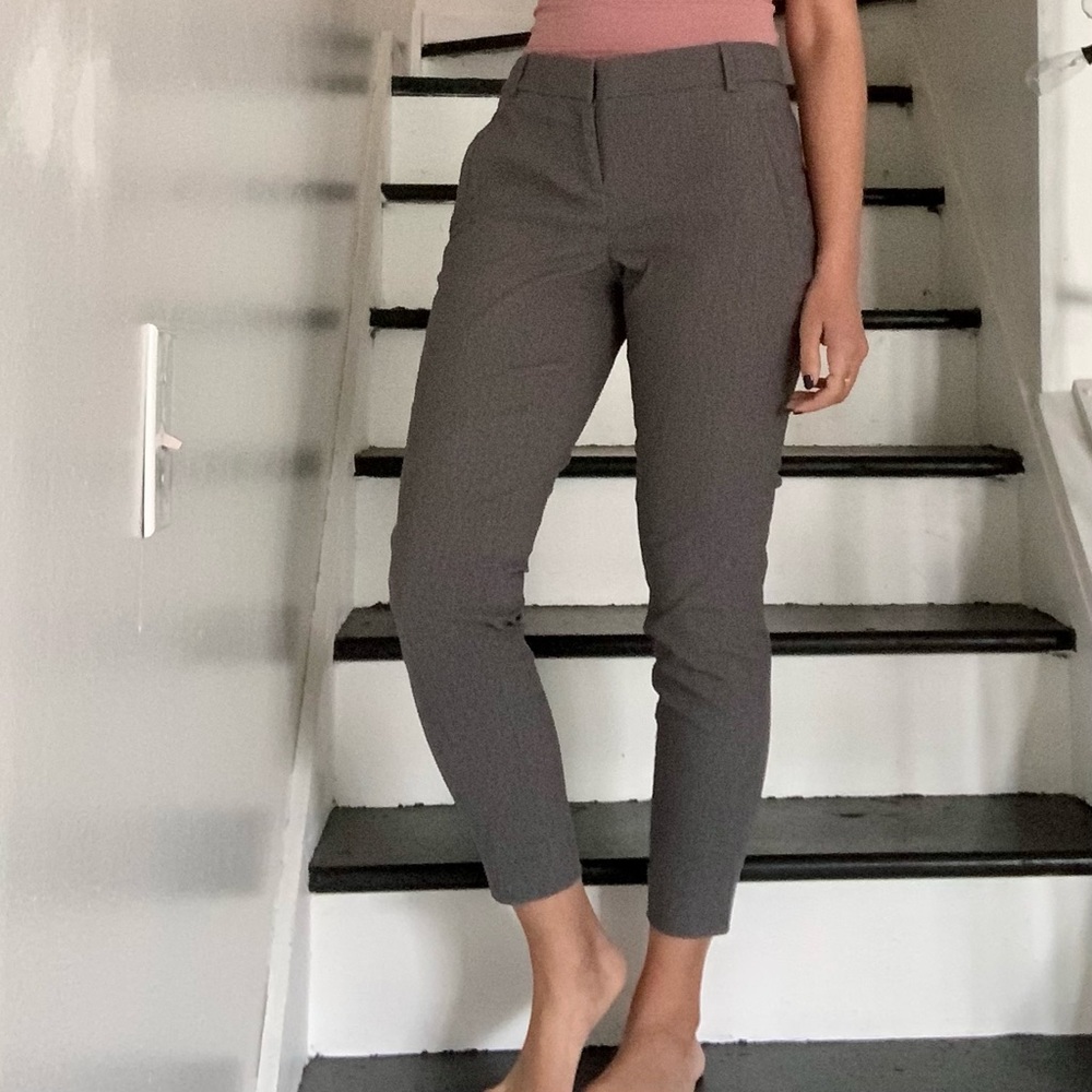 The Limited light gray work pants with zippered pockets - 4 Short (Like New)